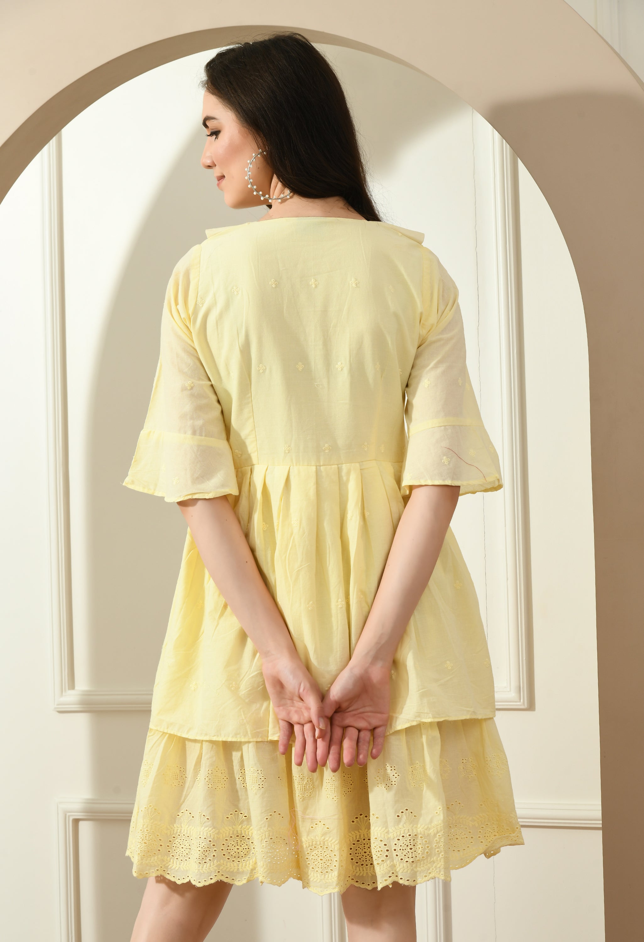 YELLOW HAKOBA BIG COLLAR DRESS