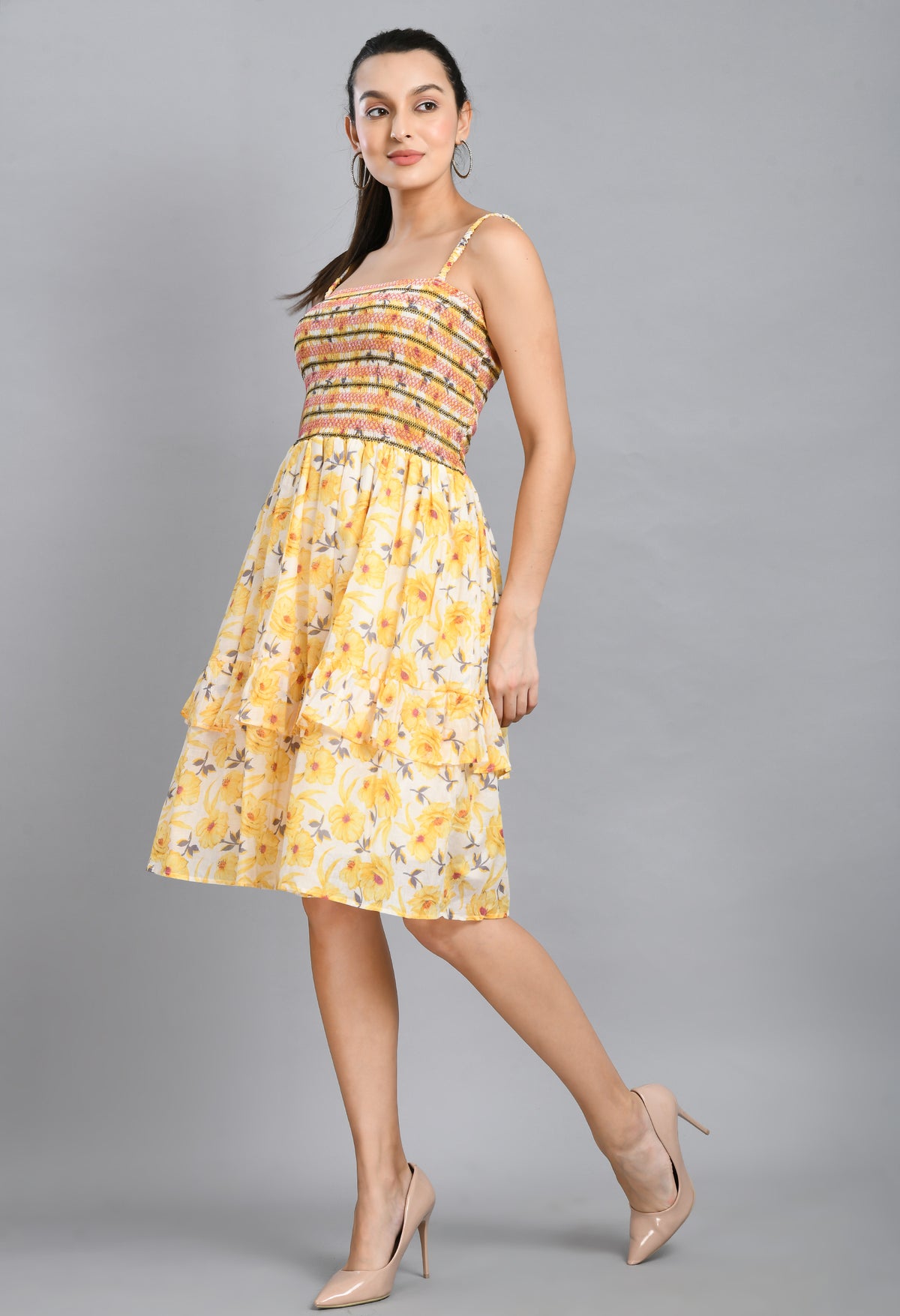 SMOKING YELLOW FLORAL SHORT DRESS