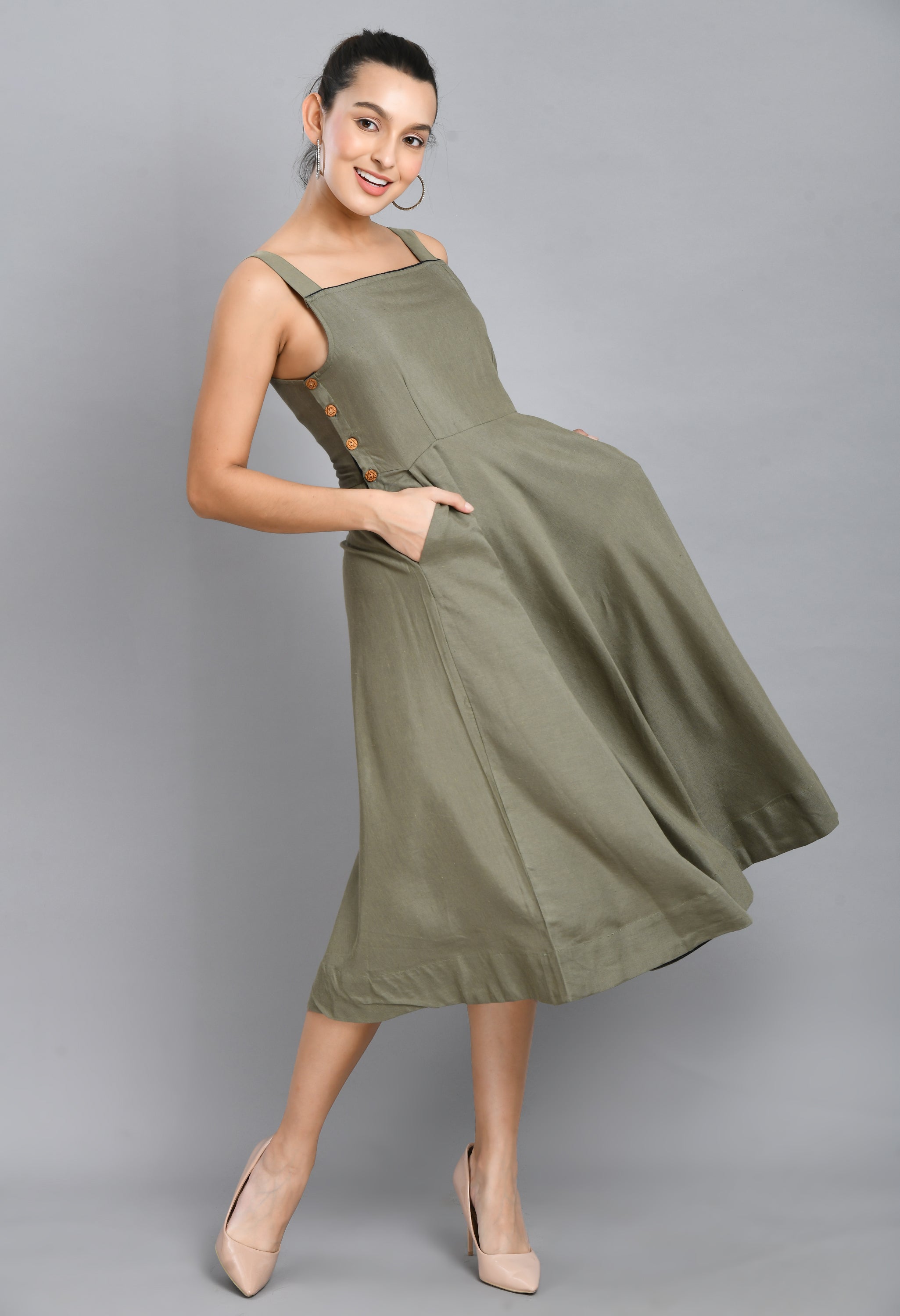 MEHENDI GREEN WOOD BUTTON LINEN DRESS