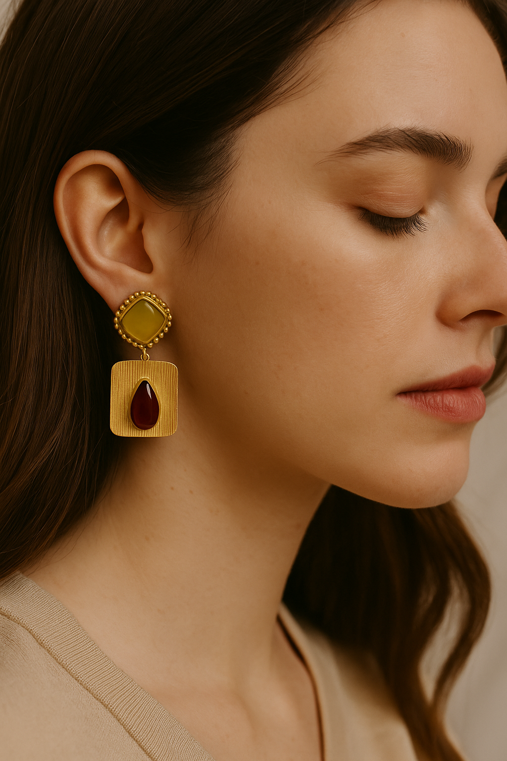 OLIVE & GARNET GOLD-TEXTURED DROP EARRINGS